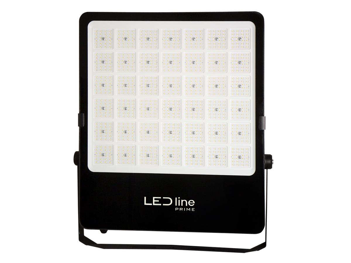 FLOODLIGHT 4000K 600W 84000lm 90° IP66 PRIME