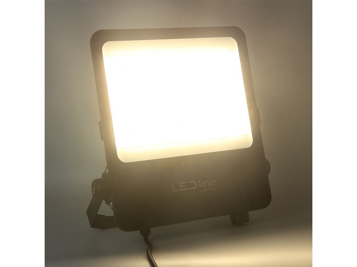 FLOODLIGHT 3CCT (3K/4K/5K) 150W 21000lm 30° IP66 PRIME