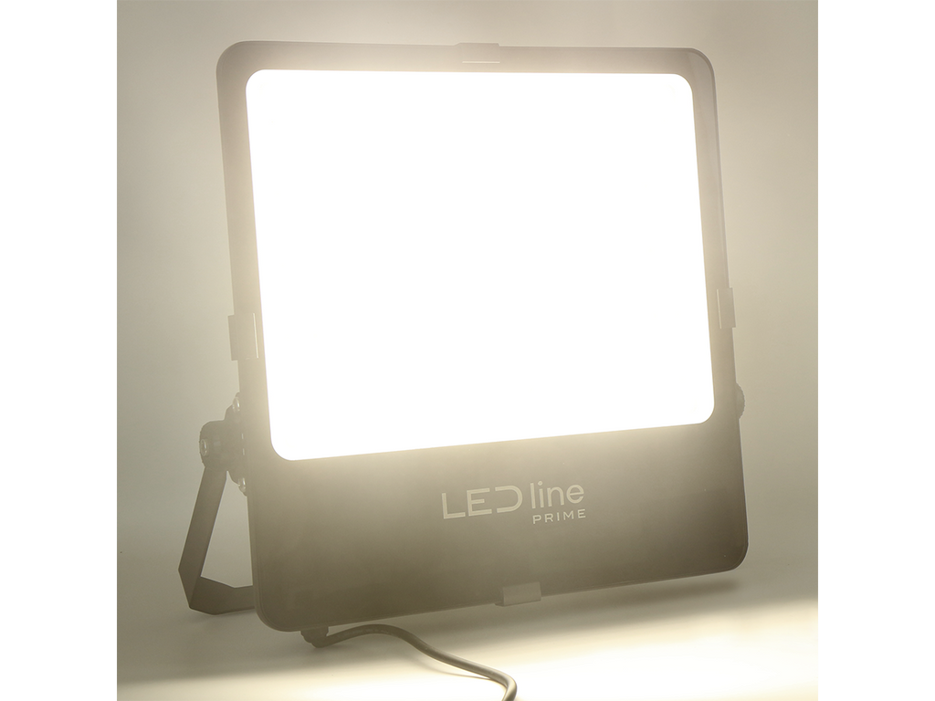 FLOODLIGHT 4000K 400W 56000lm 90° IP66 PRIME