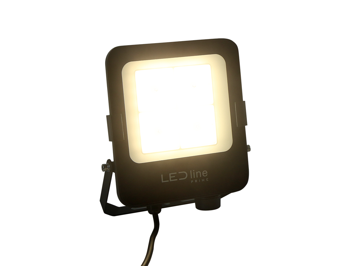 FLOODLIGHT 3CCT (3K/4K/5K) 30W 4200lm 30° IP66 PRIME