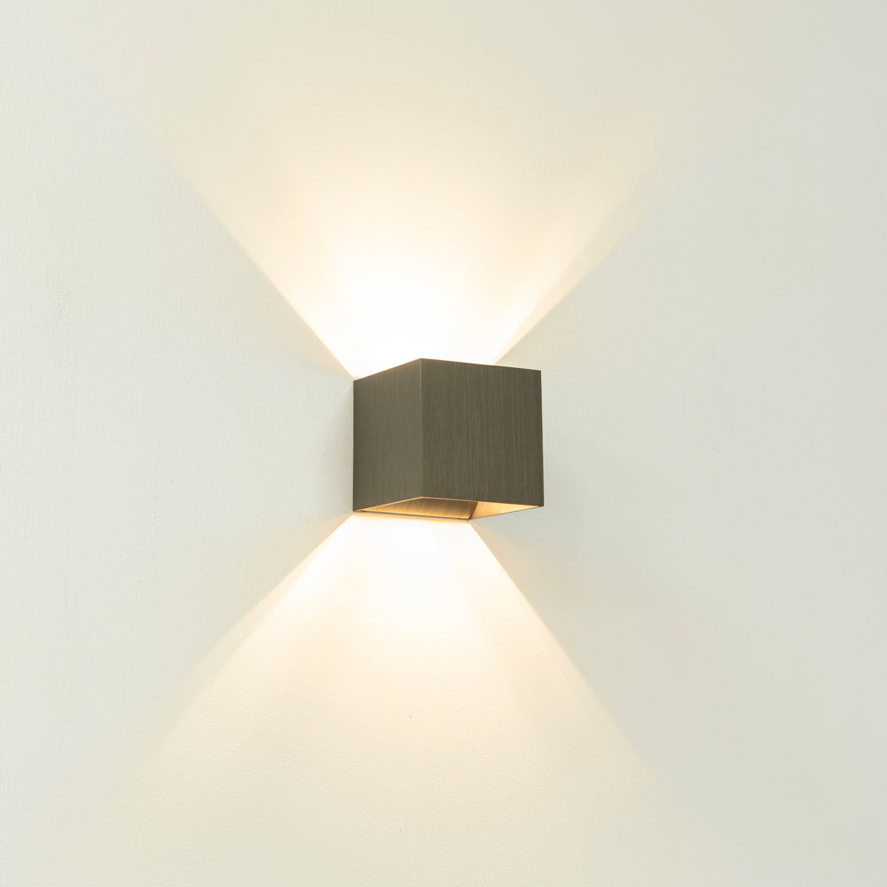 Artdelight Gymm - Wandlamp - Licht brons
